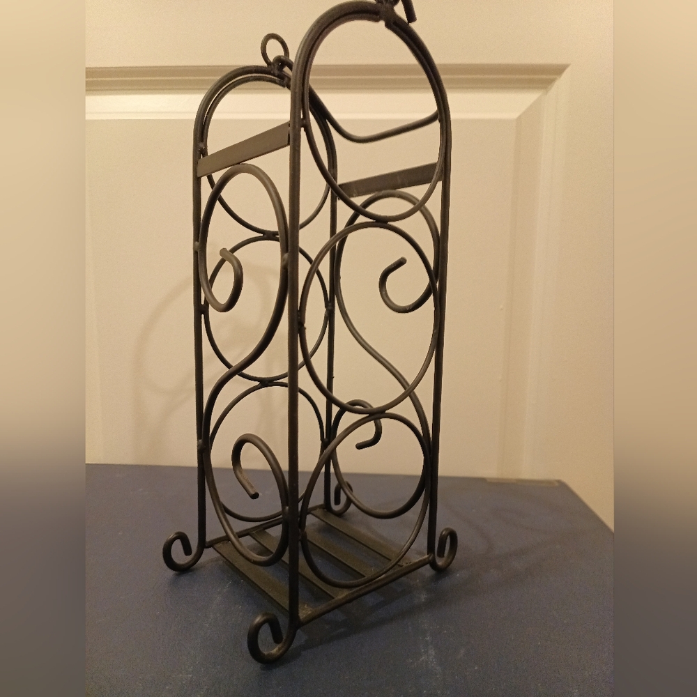 Sophisticated Black Metal Wine Holder